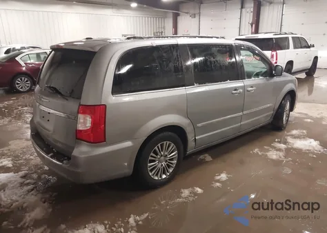 2013 Chrysler Town & Country Touring-L z USA, uszkodzony, nr VIN 2C4RC1CG4DR757752